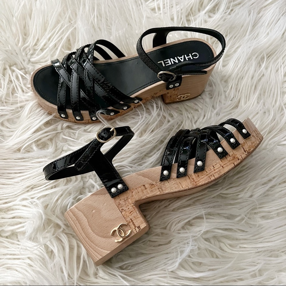 Chanel Interlocking CC Logo Sandals Black Patent Leather